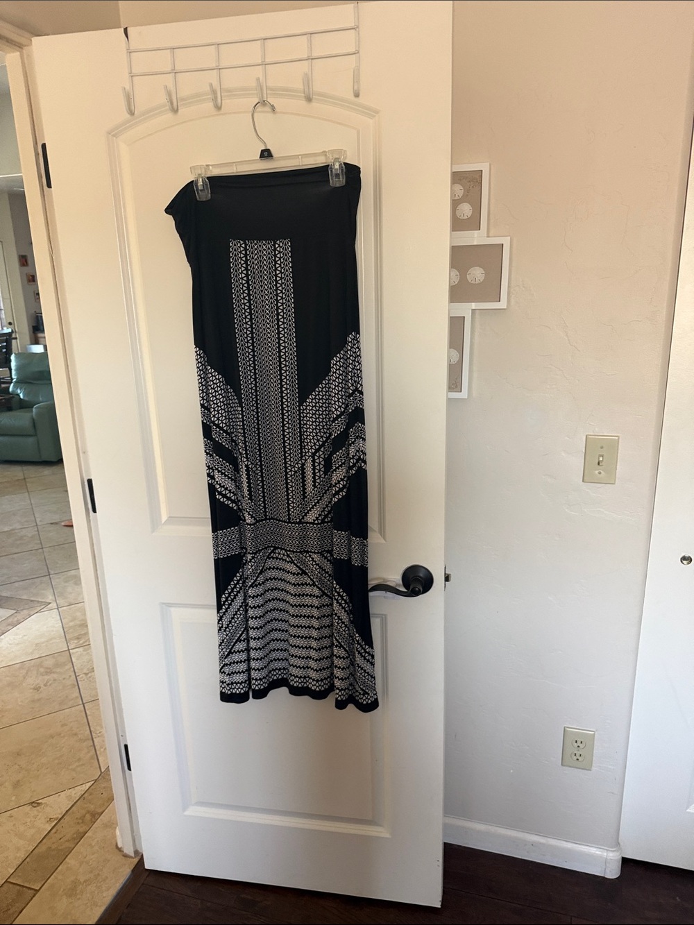 Max Studio Black and White Geometric Maxi Skirt